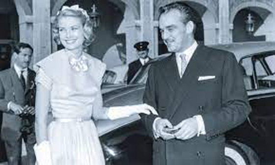 غرام الامراء: الملكة نور اعتنقت الاسلام لتتزوج الملك حسين والأمير رينييه عشق غريس كيلي صورة رقم 6