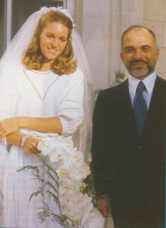 غرام الامراء: الملكة نور اعتنقت الاسلام لتتزوج الملك حسين والأمير رينييه عشق غريس كيلي صورة رقم 2