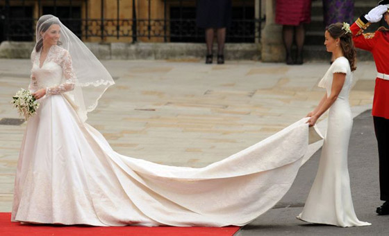 لماذا لا يجوز للضيوف ارتداء اللون الأبيض في حفلات الزفاف؟ صورة رقم 6