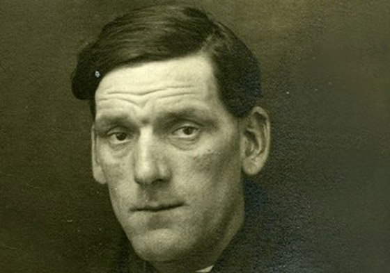 أكثر الأشخاص حظا بالعالم.. أحدهم نجا من الموت 8 مرات ثم فاز بمليون دولار! صورة رقم 2