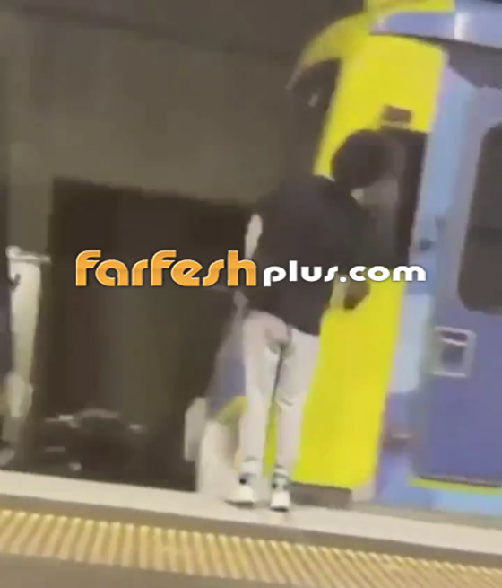 مشهد لا يصدق.. أراد التباهي وحصد المتابعين فصدمه قطار بوجهه! صورة رقم 3 مشهد لا يصدق.. أراد التباهي وحصد المتابعين فصدمه قطار بوجهه! صورة رقم 3