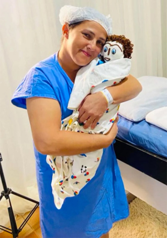 صور: امرأة برازيلية تتزوج دمية وتعلن إنجاب طفل منها! صورة رقم 10