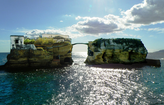 إحداها مليئة بالعرائس المرعبة وأخرى 