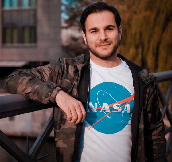 فيديو وصور: مهندس يمني يبتكر نموذجا لفندق طائر يحلق بالسماء لسنوات صورة رقم 1