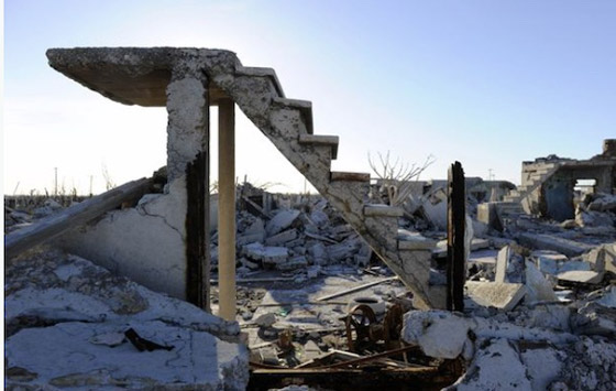 منتجع سياحي يعود للظهور بعد 25 عاماً من غرقه صورة رقم 3