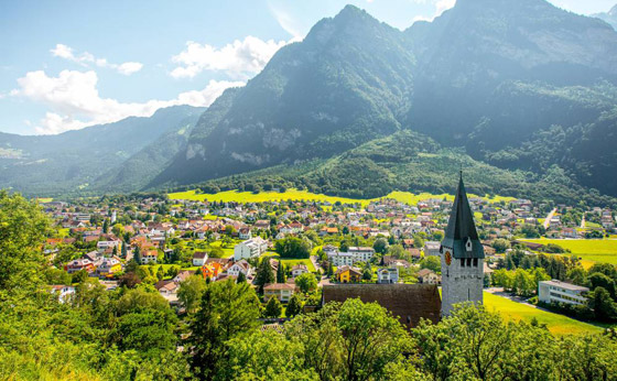بالصور: تعرفوا إلى أبرز الدول الخالية من المطارات في العالم صورة رقم 2