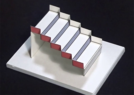 دقق جيدا وأجب في 10 ثوان.. إلى أي اتجاه تتحرك السلالم؟ صورة رقم 1