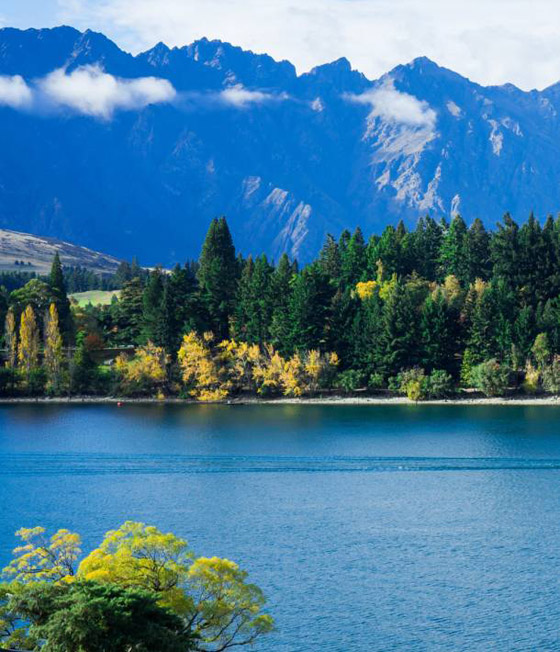 بالصور: جولة سياحية صيفية على 3 بحيرات شهيرة في العالم صورة رقم 2