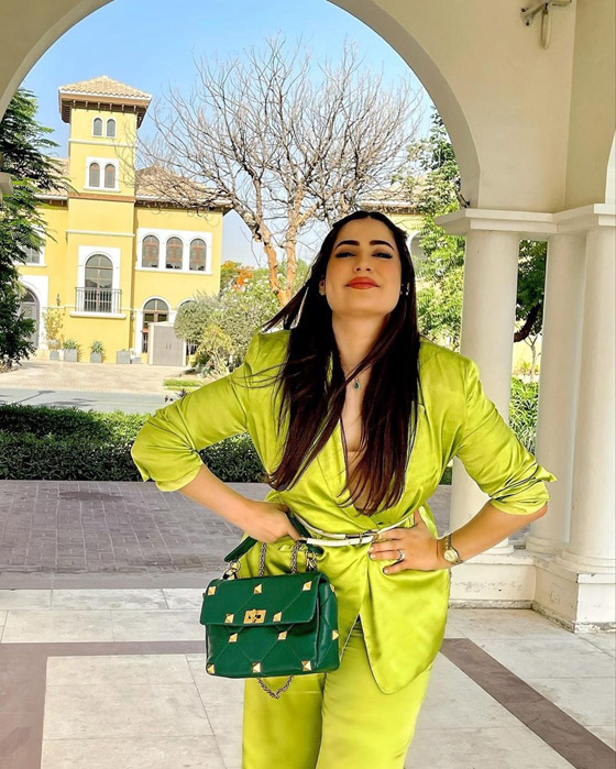 الأخضر الليموني يسحر النجمات والفاشينيستات صورة رقم 5 الأخضر الليموني يسحر النجمات والفاشينيستات صورة رقم 5
