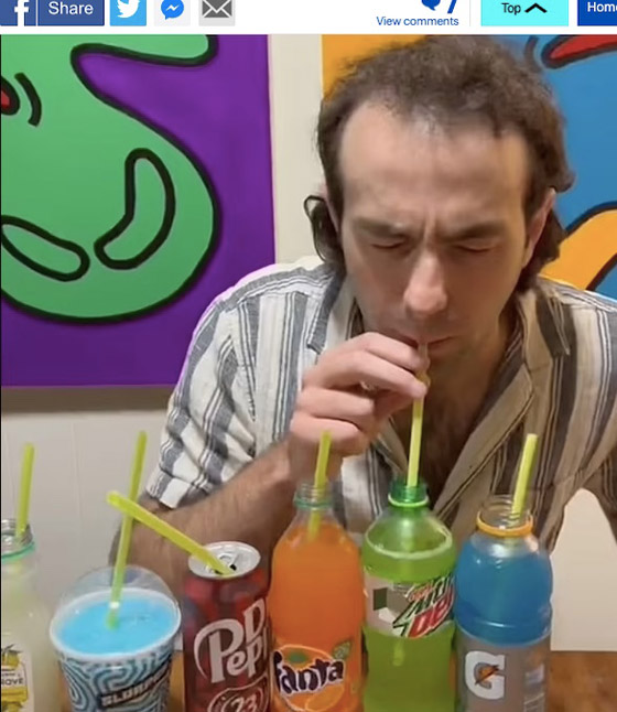 يعاني من حالة تجعله يخاف من تناول المشروبات الملونة صورة رقم 4