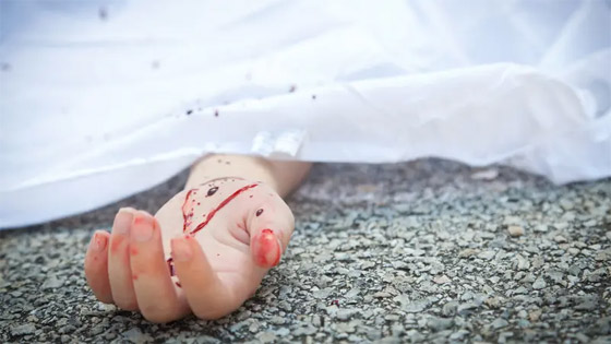 تهتك بالدماغ و20 طعنة بالصدر.. مقتل فتاة حامل بالزرقاء باستخدام شاكوش صورة رقم 1 تهتك بالدماغ و20 طعنة بالصدر.. مقتل فتاة حامل بالزرقاء باستخدام شاكوش صورة رقم 1