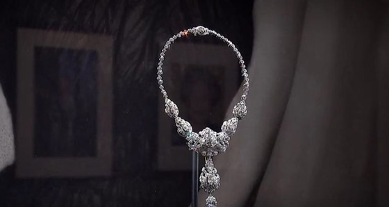 صور :عرض مجوهرات الملكة إليزابيث في قصر بكنجهام صورة رقم 3