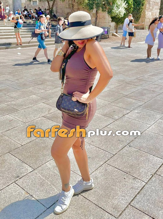 بالصور: رانيا يوسف تخطف الأنظار بإطلالة صيفية جذابة صورة رقم 5 بالصور: رانيا يوسف تخطف الأنظار بإطلالة صيفية جذابة صورة رقم 5