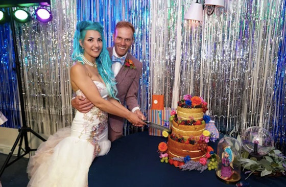 حفل زفاف مستوحى من فيلم سينمائي ! صورة رقم 6