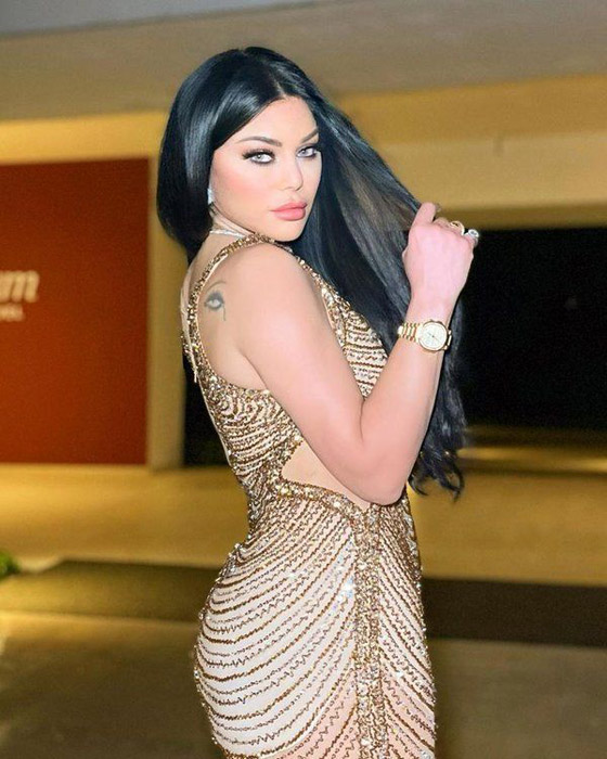 فيديو: نبيلة عبيد تكشف: هذه أسباب حبي للنجمة هيفاء وهبي صورة رقم 1
