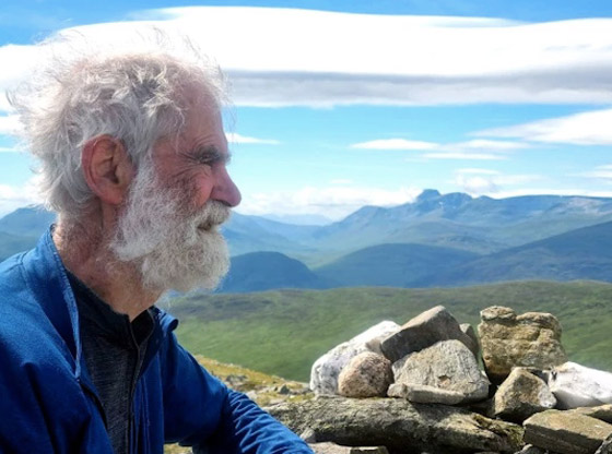 ثمانيني يتسلق مئات القمم في اسكوتلندا صورة رقم 3