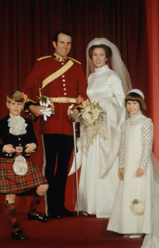 شاهد أجمل تيجان الزفاف الملكية عبر التاريخ.. 