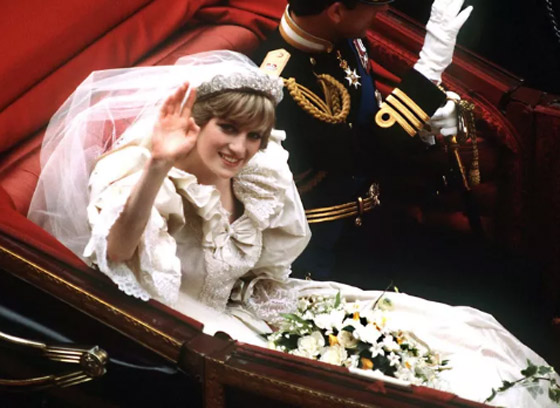 شاهد أجمل تيجان الزفاف الملكية عبر التاريخ.. 