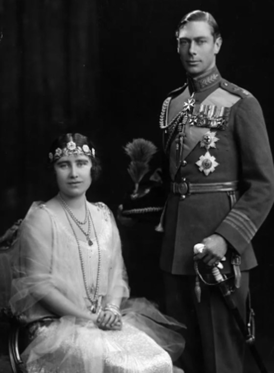 شاهد أجمل تيجان الزفاف الملكية عبر التاريخ.. 