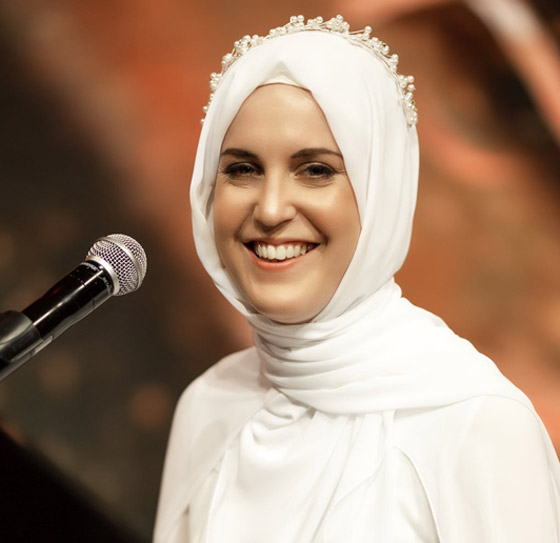 حفظت القرآن واعتنقت الإسلام.. من هي المغنية الإنجليزية التي غنت حفظت القرآن واعتنقت الإسلام.. من هي المغنية الإنجليزية التي غنت