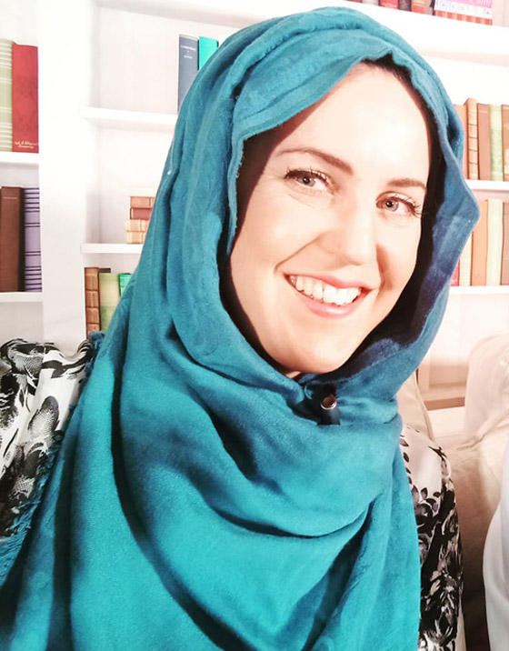 حفظت القرآن واعتنقت الإسلام.. من هي المغنية الإنجليزية التي غنت حفظت القرآن واعتنقت الإسلام.. من هي المغنية الإنجليزية التي غنت