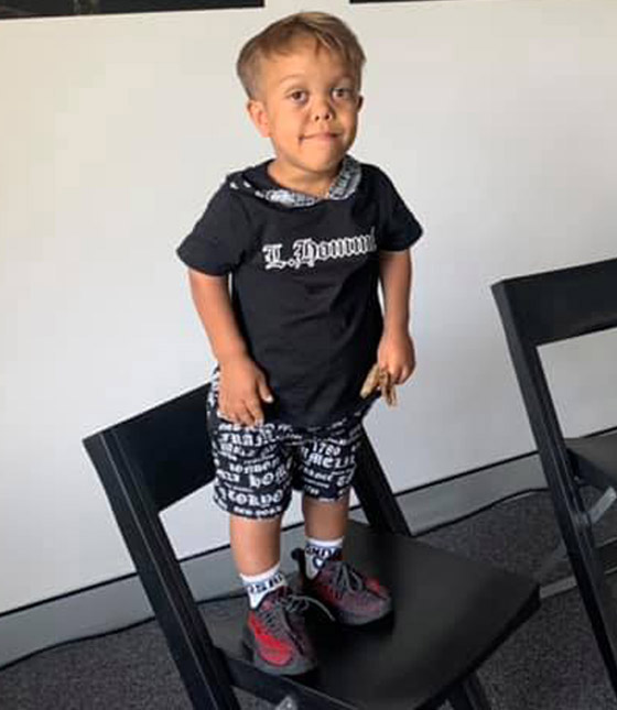 الطفل الأسترالي ضحية التنمر يقتحم عالم السينما صورة رقم 3