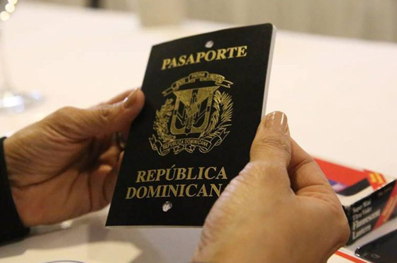 إليكم 7 جوازات سفر يمكنكم شراؤها نقدا صورة رقم 3