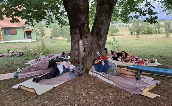 لم ينهض لـ60 ساعة! شاب قروي يفوز بلقب لم ينهض لـ60 ساعة! شاب قروي يفوز بلقب