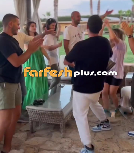 فيديو دانا وماريتا ترقصان بمزرعة والدهما عاصي الحلاني.. والوليد فيديو دانا وماريتا ترقصان بمزرعة والدهما عاصي الحلاني.. والوليد