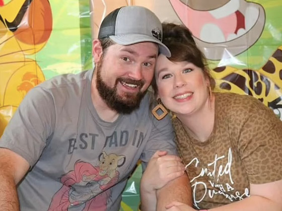 طفلة تنقذ قريبها قبل دقائق من نزع أجهزة الإنعاش عنه صورة رقم 4