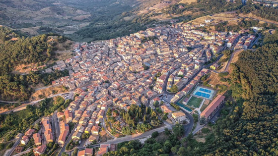 بالصور: 8 قرى إيطالية ساحرة وآسرة.. لم تسمع بها من قبل صورة رقم 7 بالصور: 8 قرى إيطالية ساحرة وآسرة.. لم تسمع بها من قبل صورة رقم 7