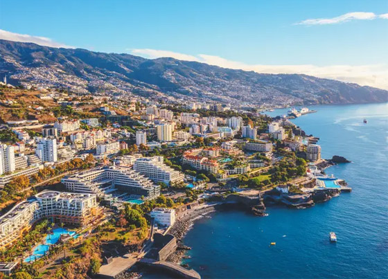 العمل عن بعد.. 10 دول تمنح تأشيرة للإقامة فيها إذا توافرت هذه الشروط صورة رقم 2 العمل عن بعد.. 10 دول تمنح تأشيرة للإقامة فيها إذا توافرت هذه الشروط صورة رقم 2