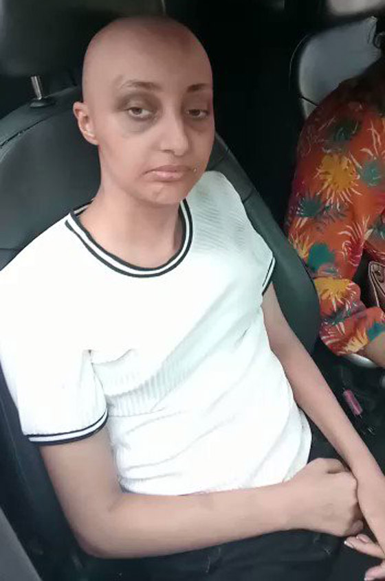 فيديو: سالي حافظ تقتحم بنك لبنان وتحتجز رهائن لتستعيد نقودها! صورة رقم 4 فيديو: سالي حافظ تقتحم بنك لبنان وتحتجز رهائن لتستعيد نقودها! صورة رقم 4