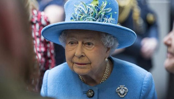 مجوهرات تصحب الملكة إليزابيث إلى قبرها.. قطعتان فقط صورة رقم 1