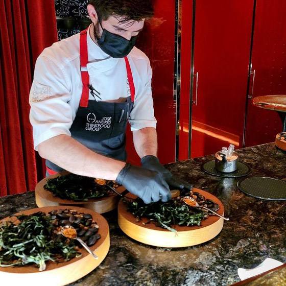 صور : أصغر مطاعم العالم.. قائمة غريبة ومعلومات مثيرة صورة رقم 1 صور : أصغر مطاعم العالم.. قائمة غريبة ومعلومات مثيرة صورة رقم 1