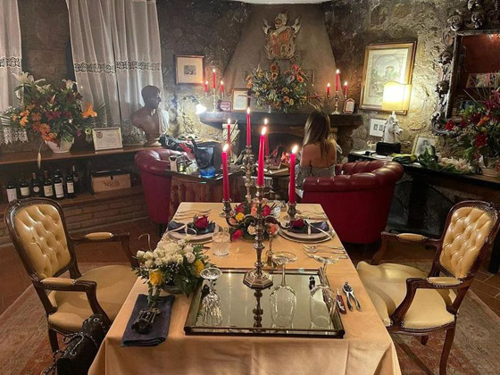 صور : أصغر مطاعم العالم.. قائمة غريبة ومعلومات مثيرة صورة رقم 4 صور : أصغر مطاعم العالم.. قائمة غريبة ومعلومات مثيرة صورة رقم 4