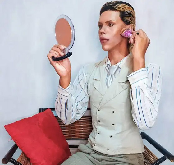 غريب!...يمضي 4 ساعات في اليوم محاولاً أن يشبه دمية كين صورة رقم 6