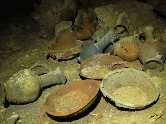 اكتشاف آثار فرعونية في إسرائيل: سرداب لدفن الموتى من زمن رمسيس الثاني صورة رقم 4 اكتشاف آثار فرعونية في إسرائيل: سرداب لدفن الموتى من زمن رمسيس الثاني صورة رقم 4