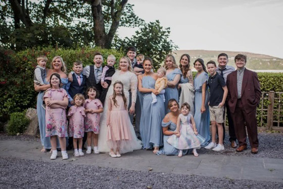 صور : تكمل حفل زفافها لوحدها بعدما هجرها عريسها صورة رقم 8