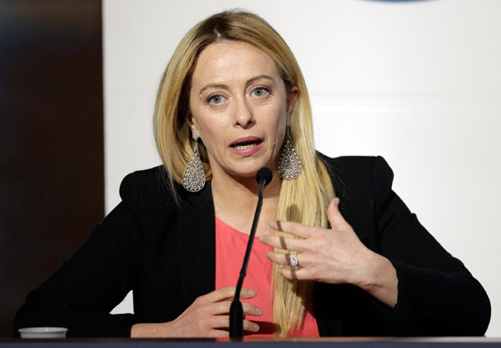 زعيمة في إيطاليا تتعهد بوقف الهجرة من أفريقيا صورة رقم 1 زعيمة في إيطاليا تتعهد بوقف الهجرة من أفريقيا صورة رقم 1