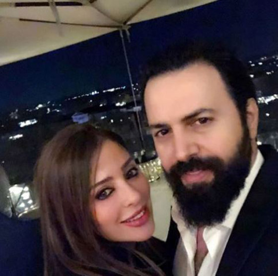 وفاء الكيلاني ترد على مذيع قام بطرح سؤال على زوجها تيم حسن! وزوجها يتجاهلها ويحرجها! صورة رقم 5