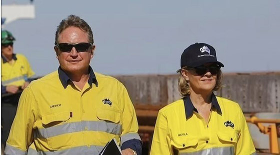 يتخليان عن ثروتهما الضخمة بالكامل .. والسبب؟ صورة رقم 1