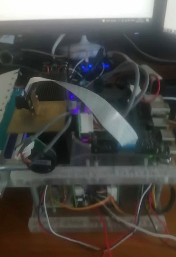 جهاز ليزري يعمل بالذكاء الاصطناعي مهمته قتل الصراصير صورة رقم 5