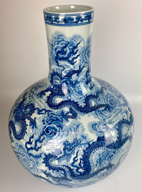 صور: مزهرية صينية تُباع في مزاد بسعر خيالي صدم صاحبتها! صورة رقم 1