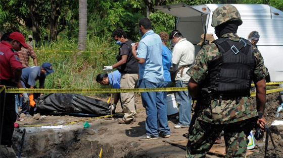 مقتل 18 شخصا بينهم العمدة بهجوم على مبنى للبلدية في جنوب المكسيك صورة رقم 10 مقتل 18 شخصا بينهم العمدة بهجوم على مبنى للبلدية في جنوب المكسيك صورة رقم 10