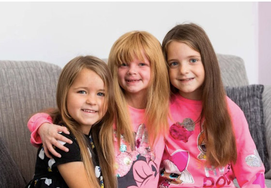 طفلة تتبرع بشعرها المتساقط فتحصل على مفاجأة غير متوقعة صورة رقم 3