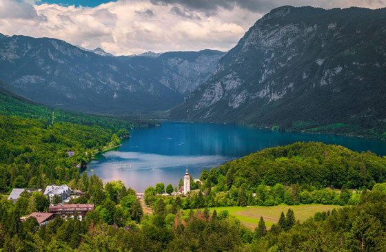 بالصور: إليكم أفضل الوجهات السياحية لقضاء شهر العسل في سلوفينيا صورة رقم 4