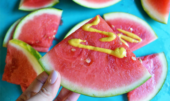 أغرب طرق تناول البطيخ: بالكاري والفلفل الحار! صورة رقم 8