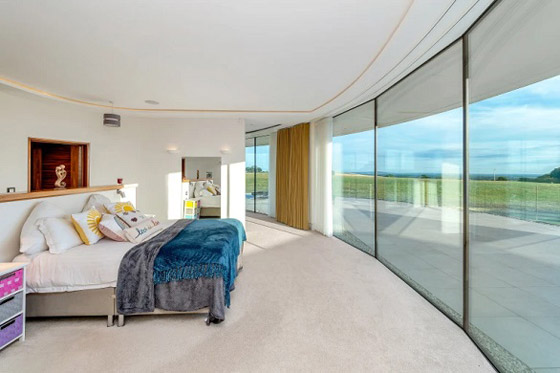 يبني قصراً فاخراً مستوحى من ألعاب الفيديو بـ 7 ملايين دولار صورة رقم 5