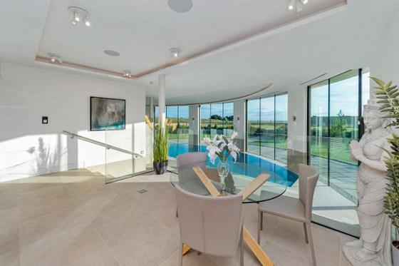 يبني قصراً فاخراً مستوحى من ألعاب الفيديو بـ 7 ملايين دولار صورة رقم 7